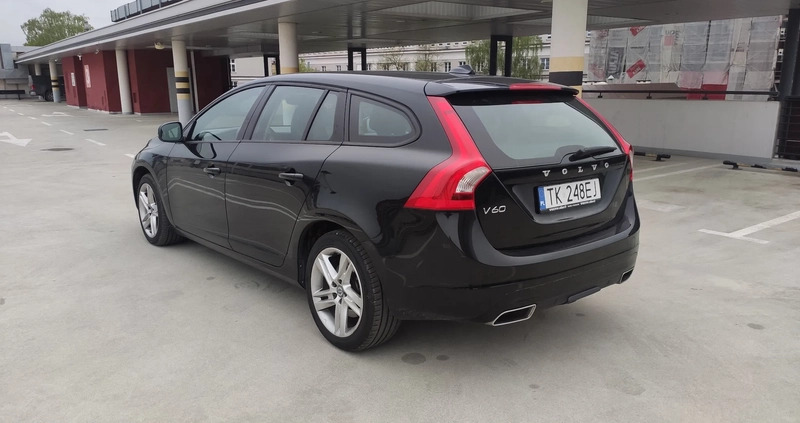 Volvo V60 cena 49900 przebieg: 249000, rok produkcji 2015 z Kielce małe 407